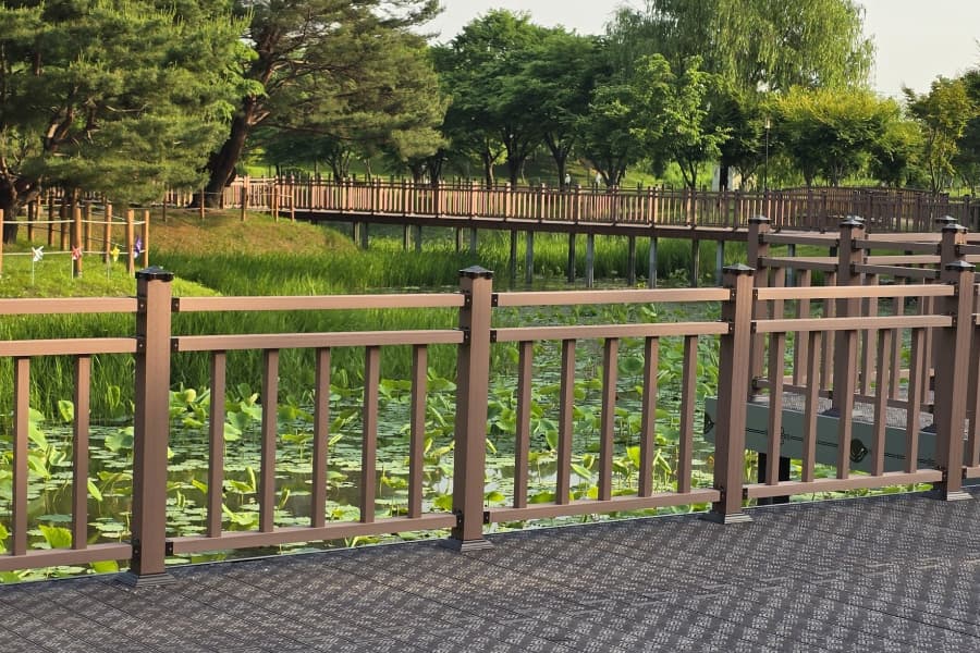 소풍정원 수변데크